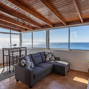 https://breath-taking-views-on-the-first-line-of-the-ocean.tenerifehoteles.net