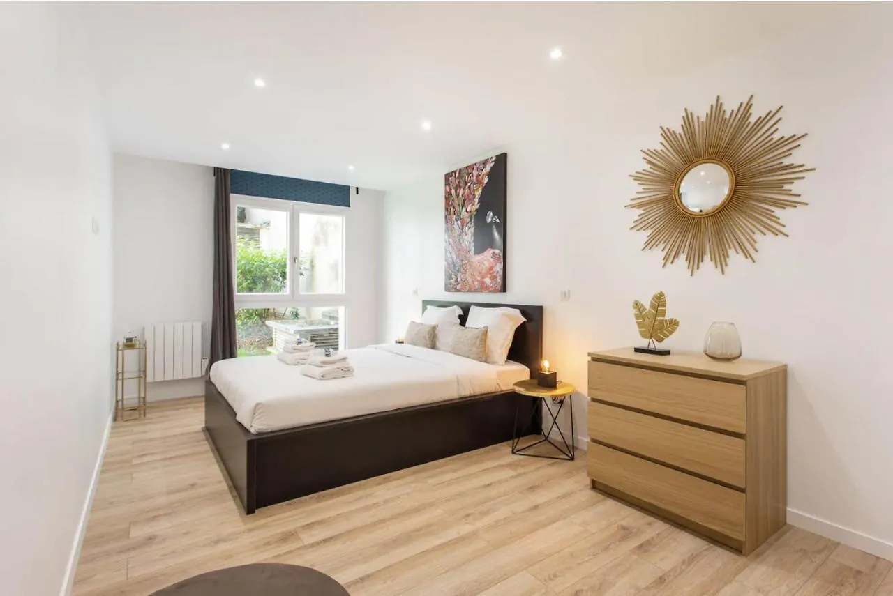Cmg Residence Buttes Chaumont - Botzaris Paris France